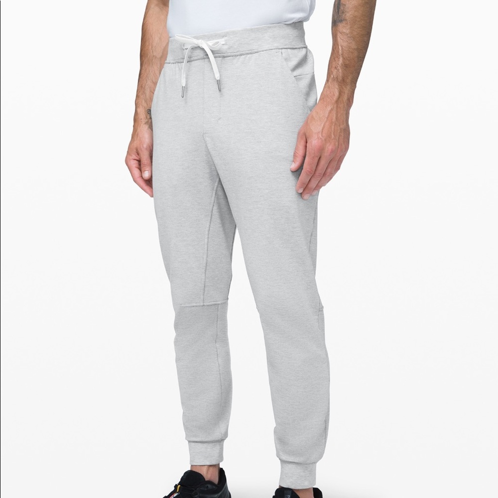 IN SEARCH OF GRAY LULU JOGGERS